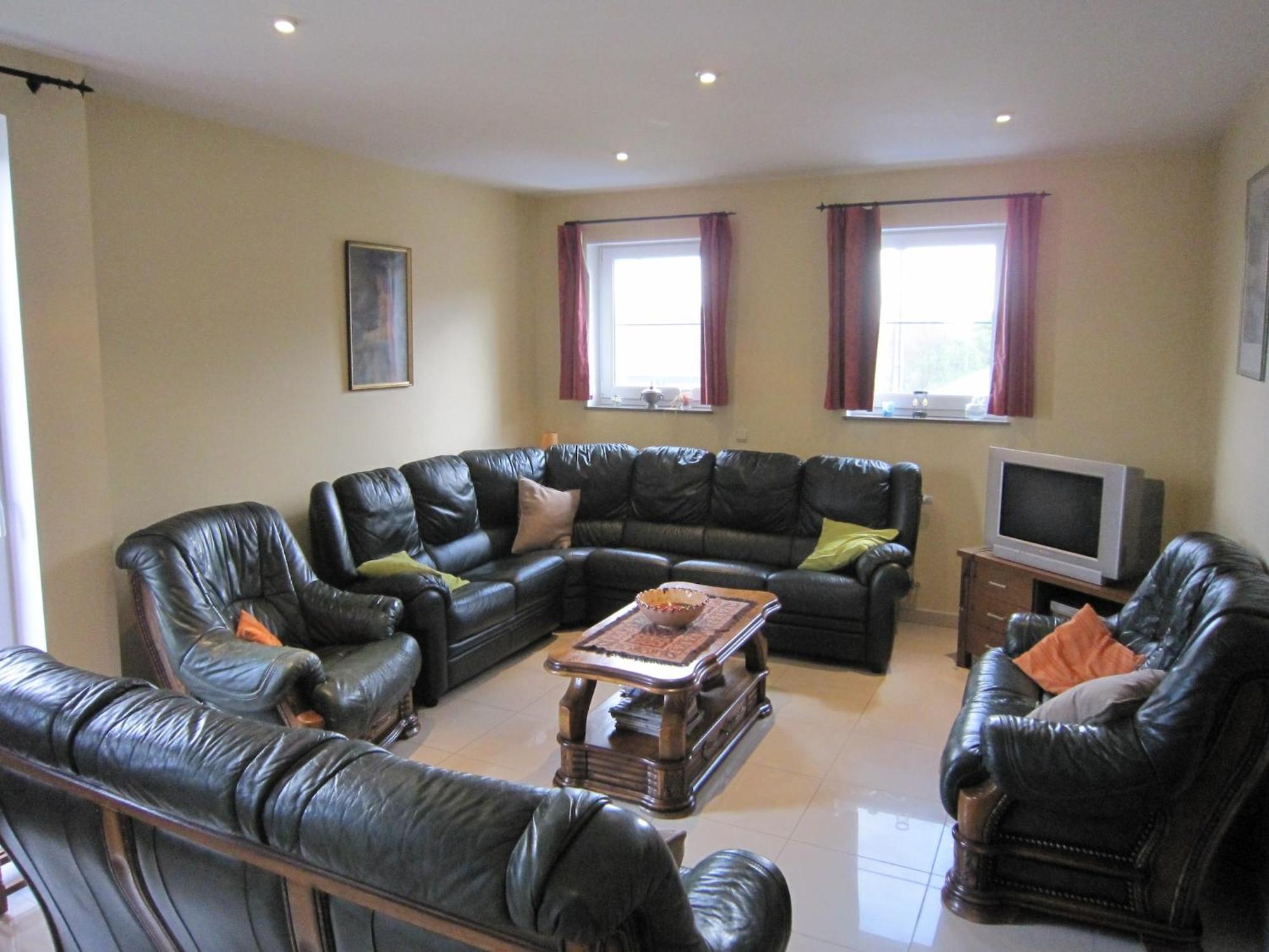 Contemporary Holiday Home In Houffalize With Private Garden מראה חיצוני תמונה